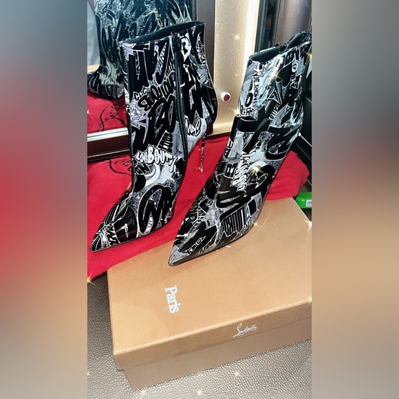 BRAND NEW SO KATE GRAFFITI LOUBOUTIN BOOTIE - Picture 6 of 8